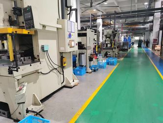 Guangzhou Fuheng Auto Parts Supply Chain Co., Ltd. ligne de production en usine