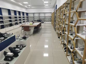 Guangzhou Fuheng Auto Parts Supply Chain Co., Ltd. ligne de production en usine