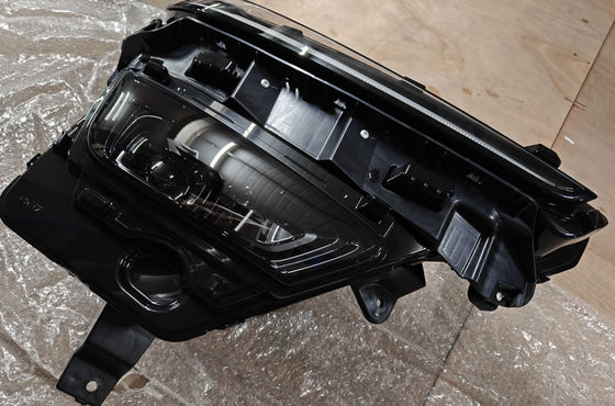 Nezha S37 Lumière à LED à droite Combinaison de couleurs Lampade frontale arrière Assy 4421020