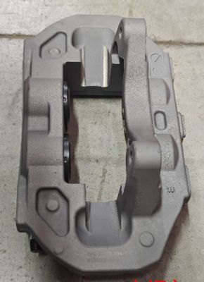 ETRIER DE FREIN AVANT SANS PLAQUETTES - CÔTÉ DROIT - BASE POUR TESLA MODEL 3 2017-2023 8008204-00-A