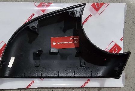 Tesla Model Y Cache de rétroviseur de porte passager droit Noir 8202202