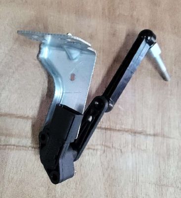 Capteur de suspension pneumatique avant droit Tesla Model S/X 1044941-00-B 11x10x5cm