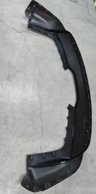 Section inférieure du pare-chocs arrière Tesla Model X avec ouverture pour crochet de remorquage 168x32x10mm